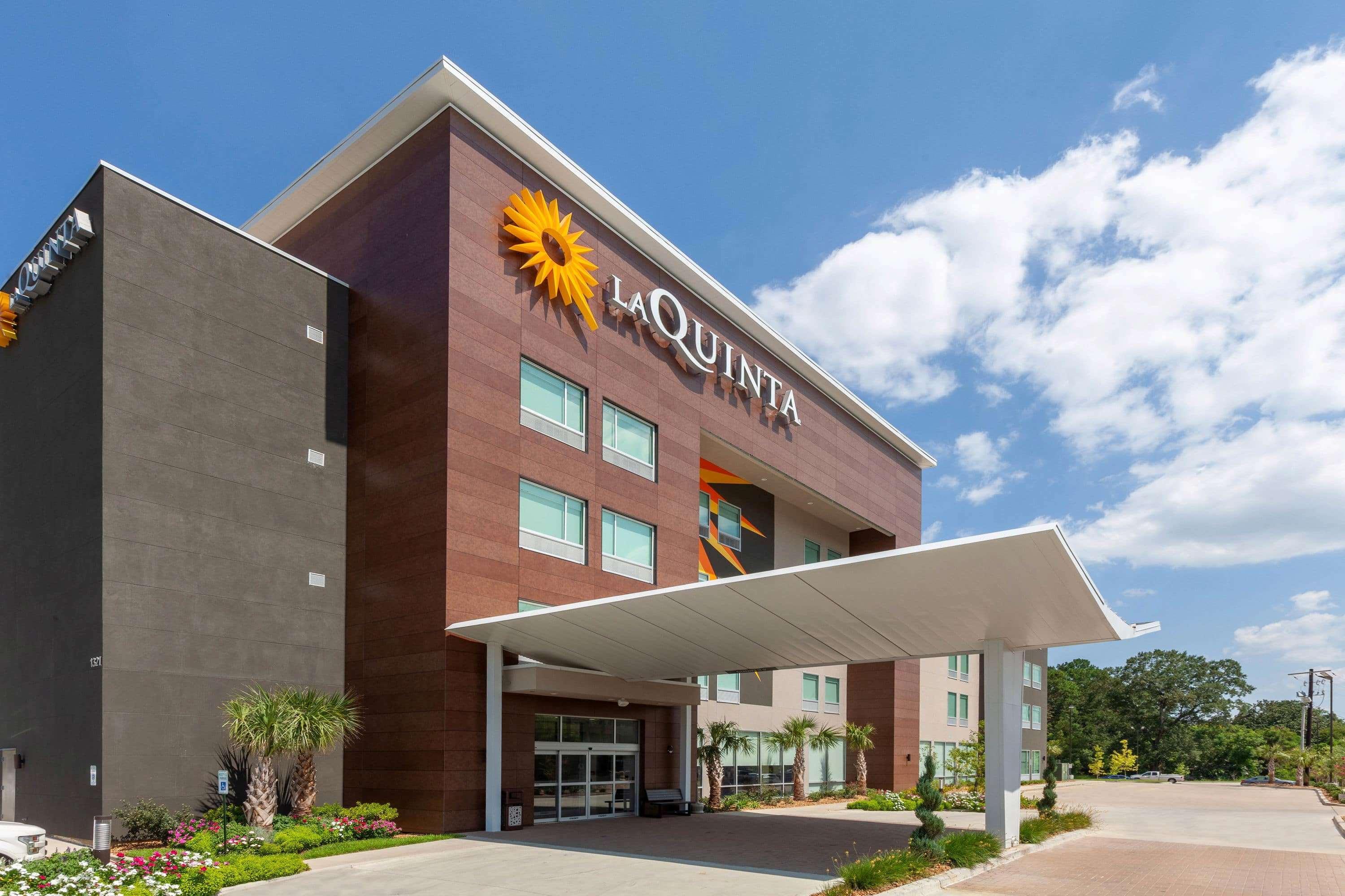 La Quinta Inn & Suites By Wyndham Lafayette Oil Center Ngoại thất bức ảnh